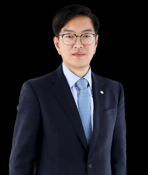 성남자금세탁방지변호사 undefined