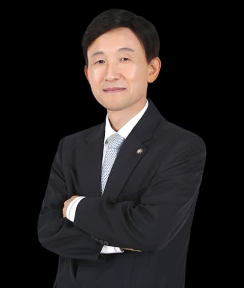 성남기업건설자문변호사 김용태